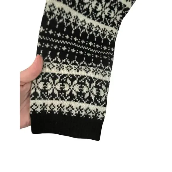 NWT St. John’s Bay Washable Lambswool V-Neck Sweater – Size L - Picture 3 of 5